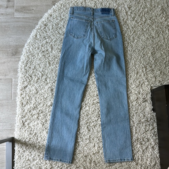 Light blue denim, Abercrombie, the 90’s straight ultra highrise, size25/0regular - Picture 3 of 4